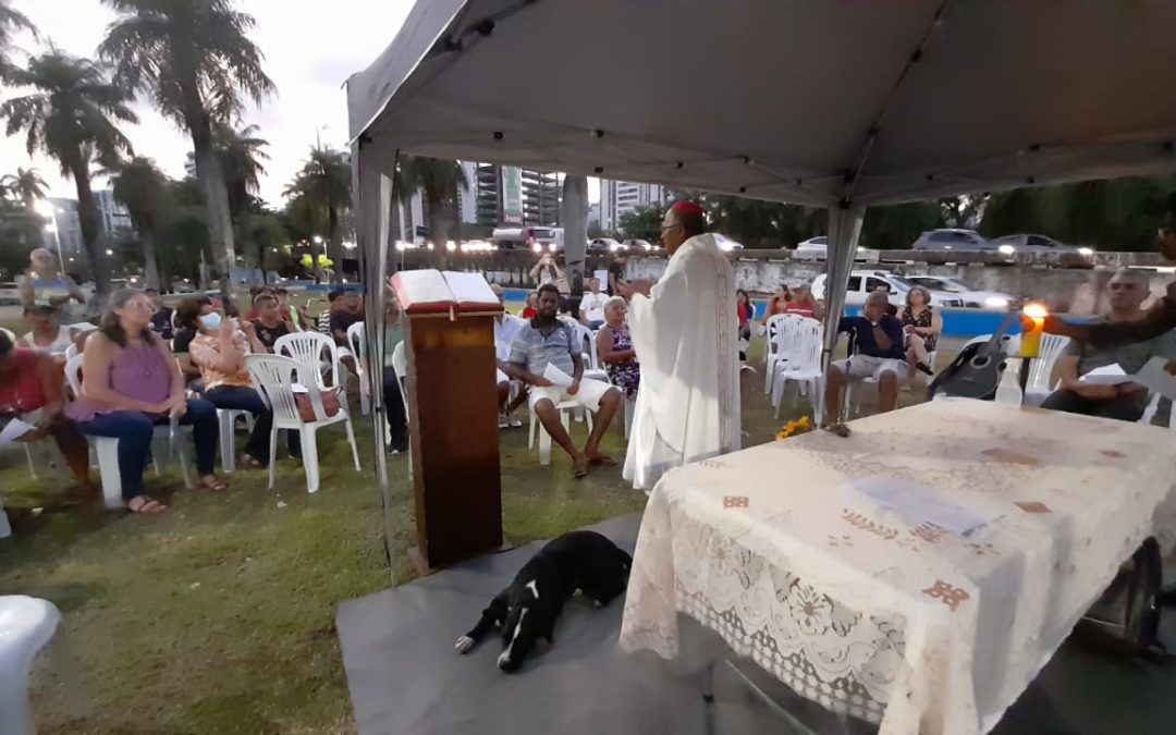 Dom Limacêdo participa da inauguração da Tenda de Nazaré que vai acolher os mais pobres no bairro de Santo Amaro