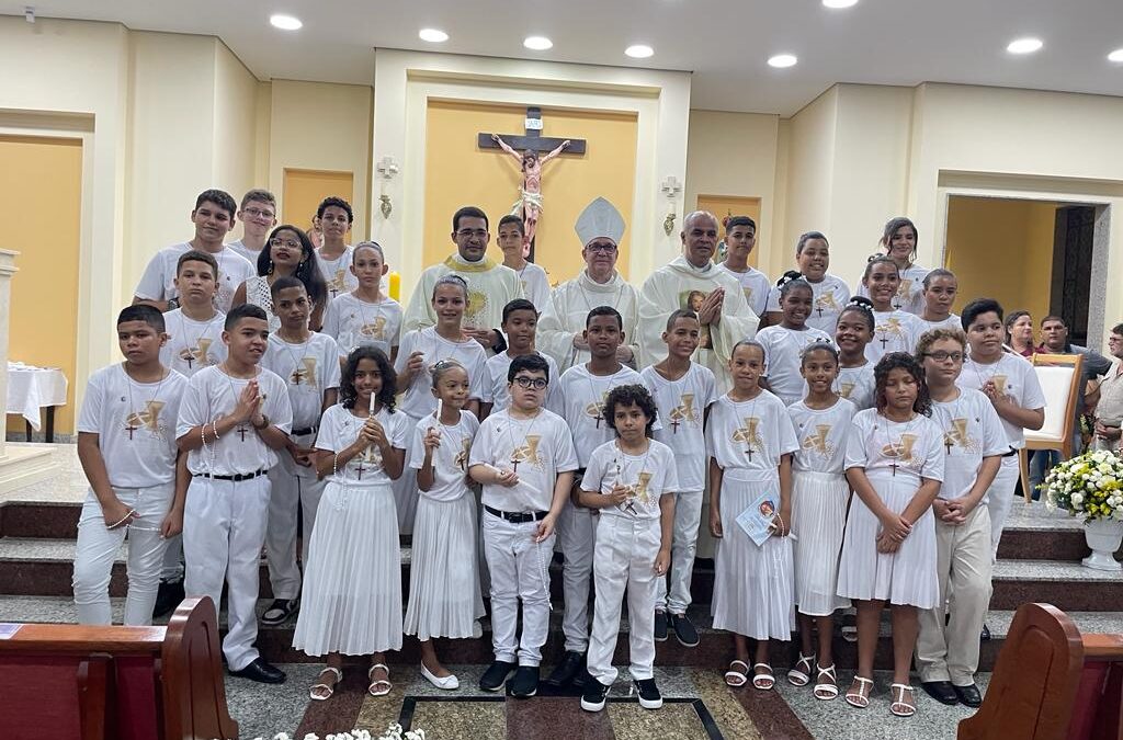 Cerca de 3 mil crianças fazem a Primeira Comunhão no mesmo dia nas paróquias da Arquidiocese de Olinda e Recife