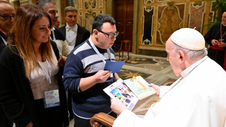 A mensagem de Francisco no Dia Internacional das Pessoas com Deficiência