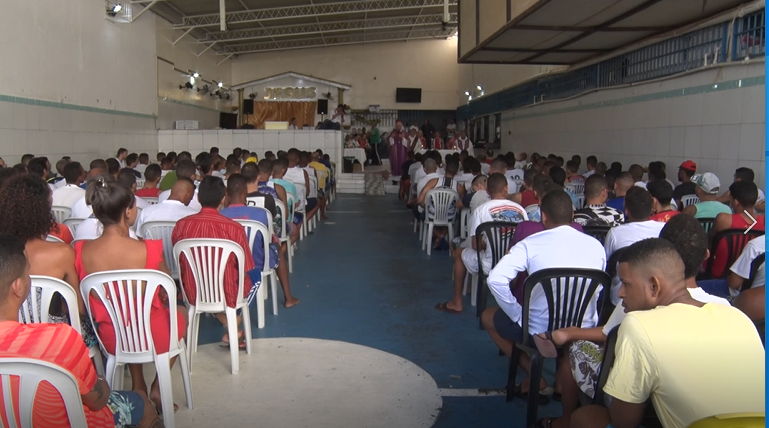 Dom Fernando faz visita pastoral em Presídio de Igarassu