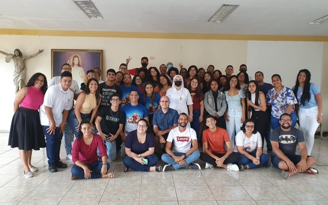 Agentes de Pascom dos vicariatos Várzea e São Lourenço participam de Mutirão de Oficinas de Comunicação na Paróquia São Pio X