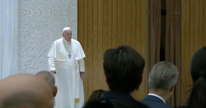 O convite do Papa: um Natal mais humilde, com presentes mais humildes