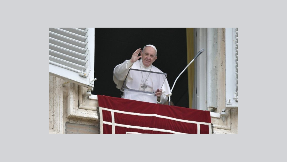 O Papa: semear a Palavra sempre, mesmo que o mundo reme contra