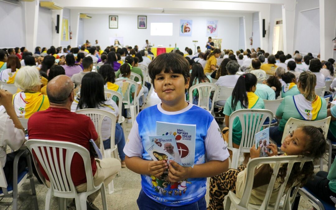 Participantes da 2ª Jornada Missionária da Arquidiocese lotam auditório do Centro Pastoral da Várzea em preparação ao Outubro Missionário