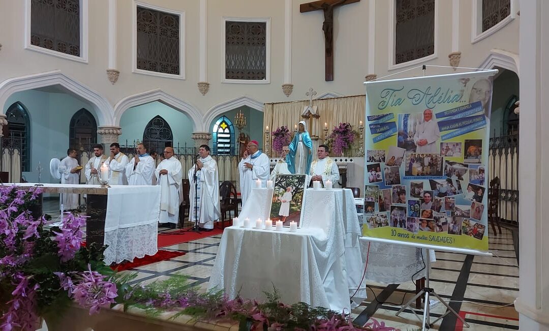 Santa Missa celebra dez anos de irmã Adélia na Casa do Pai