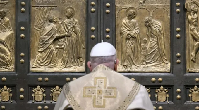 Jubileu 2025: aberta a Porta Santa da Basílica de Santa Maria Maior