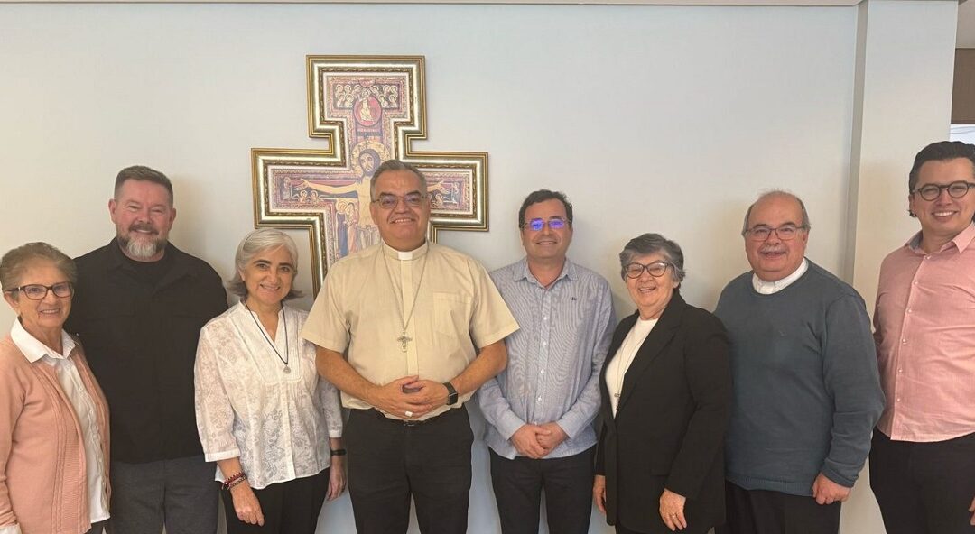 Dom Nereudo Freire é eleito bispo referencial da Rede Clamor Brasil e participa de reunião com secretário-geral da CNBB