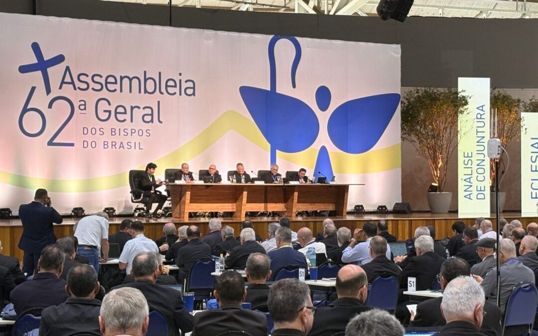 No terceiro dia da Assembleia Geral da CNBB, bispos analisam desafios sociais, políticos e eclesiais do Brasil atual