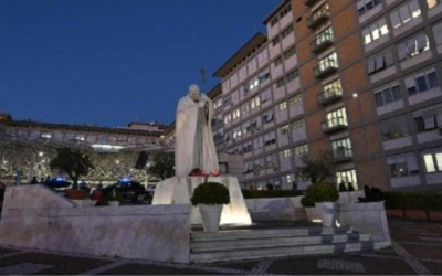 Saúde do Papa: retirado o lobo inferior do pulmão direito